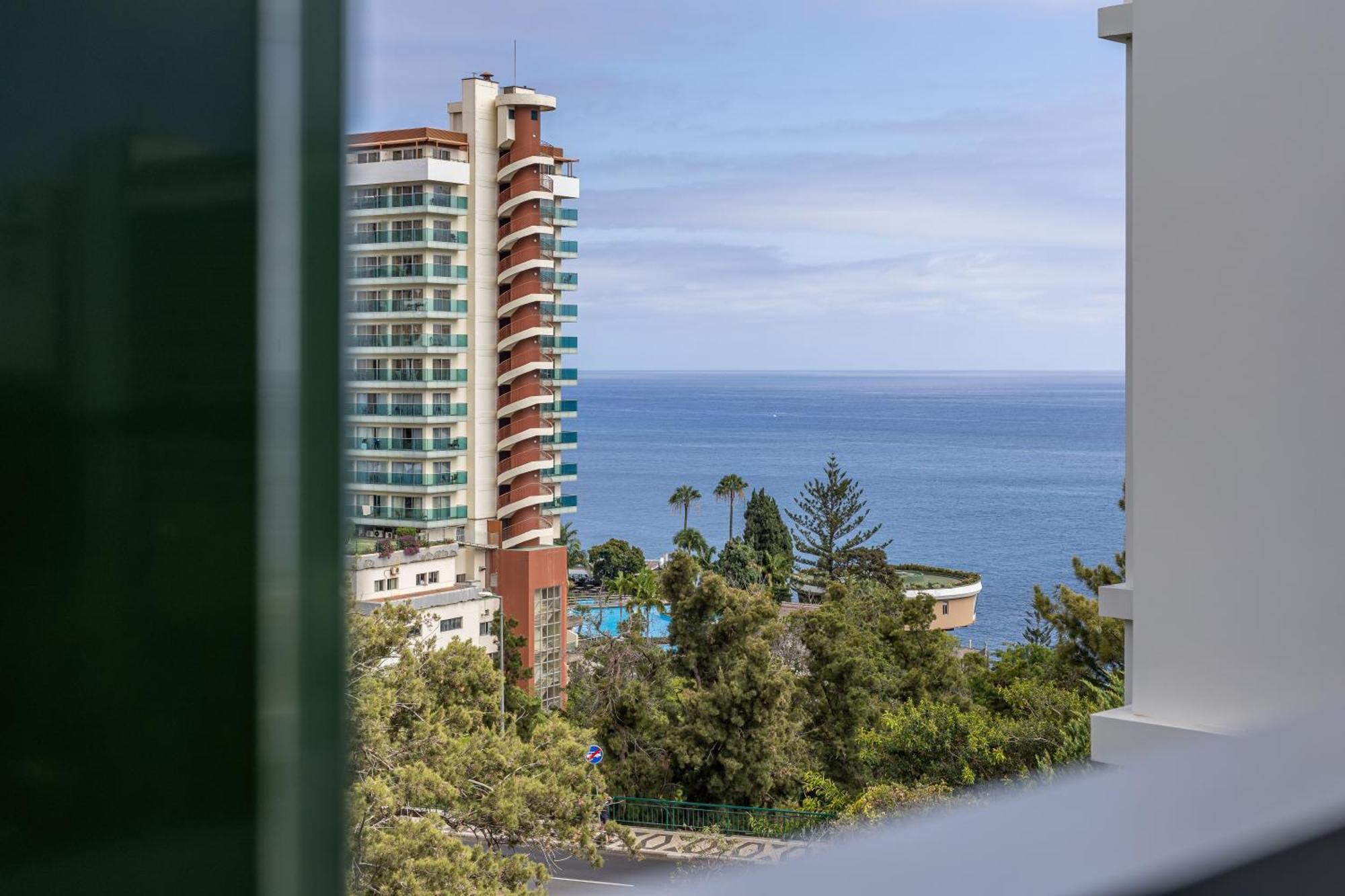 Vista Savoy By Rmz Apartment Funchal  Exterior photo